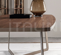 Стол обеденный Lipari Стол обеденный Lipari фабрика Meroni & Colzani