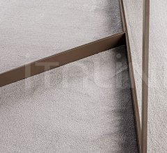 Стол обеденный Lipari Стол обеденный Lipari фабрика Meroni & Colzani