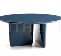 Стол обеденный Tobi-Ishi фабрика B&B Italia