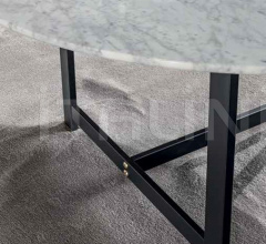 Стол обеденный Egadi Стол обеденный Egadi фабрика Meroni & Colzani