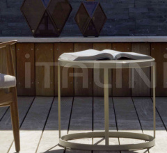 Столик Axum Outdoor Столик Axum Outdoor фабрика Meroni & Colzani