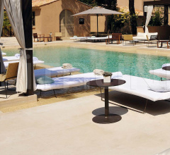 Итальянские Уличные столики - Кофейный столик Dual Outdoor 45 BM4367 Итальянские Уличные столики - Кофейный столик Dual Outdoor 45 BM4367 фабрика Andreu World