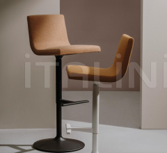 Итальянские Рестораны/Бары - Барный стул Lineal Comfort BQ0641 фабрика Andreu World