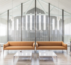 Итальянские Столики - Журнальный столик Couve Table Итальянские Столики - Журнальный столик Couve Table фабрика Andreu World