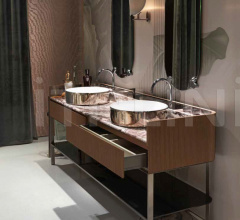 Итальянские Настенные зеркала - Настенное зеркало Kobol Итальянские Настенные зеркала - Настенное зеркало Kobol фабрика IPE Cavalli (Visionnaire)