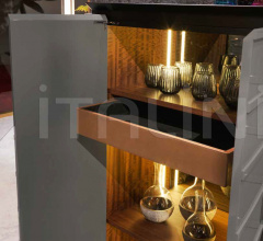 Бар Nomos фабрика IPE Cavalli (Visionnaire)