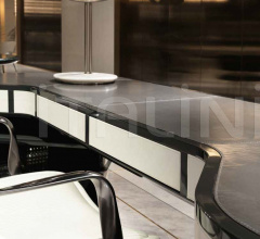 Итальянские Настольные светильники - Настольная лампа Omega Итальянские Настольные светильники - Настольная лампа Omega фабрика IPE Cavalli (Visionnaire)