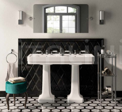 Итальянские Ванная - Стеллаж Brass unit with 3 glass shelves фабрика Park Avenue