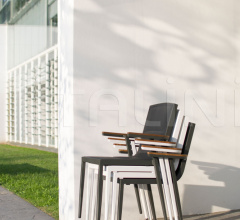 Стул с подлокотниками Domino Chair Стул с подлокотниками Domino Chair фабрика Atmosphera