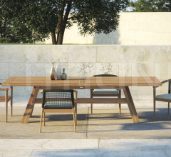 Стол обеденный Typhoon Table 300 Стол обеденный Typhoon Table 300 фабрика Atmosphera