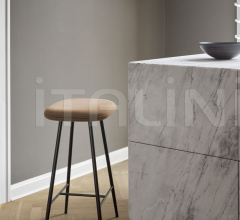 Барный стул Spine Metal Base Stool Барный стул Spine Metal Base Stool фабрика Fredericia