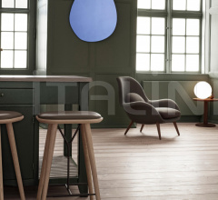 Барный стул Spine Wood Base Stool Барный стул Spine Wood Base Stool фабрика Fredericia