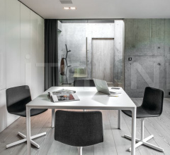 Стул Pato Swivel Стул Pato Swivel фабрика Fredericia