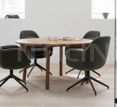 Стол обеденный Taro - Model 6141 Стол обеденный Taro - Model 6141 фабрика Fredericia