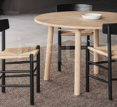 Стол обеденный Taro - Model 6119 Стол обеденный Taro - Model 6119 фабрика Fredericia