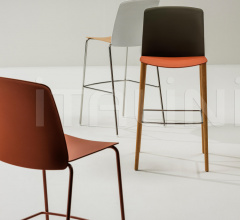 Итальянские Рестораны/Бары - Барный стул Mixu Bar stool 4 wood legs Итальянские Рестораны/Бары - Барный стул Mixu Bar stool 4 wood legs фабрика Arper