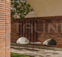 Итальянские Уличная мебель - Кресло Adell Armchair 4 legs Итальянские Уличная мебель - Кресло Adell Armchair 4 legs фабрика Arper