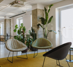 Итальянские Уличная мебель - Кресло Adell Armchair sled Итальянские Уличная мебель - Кресло Adell Armchair sled фабрика Arper