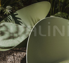 Итальянские Уличная мебель - Кресло Adell Armchair 4 wood legs Итальянские Уличная мебель - Кресло Adell Armchair 4 wood legs фабрика Arper