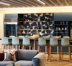 Итальянские Рестораны/Бары - Барный стул Aava Bar stool 4 wood legs фабрика Arper