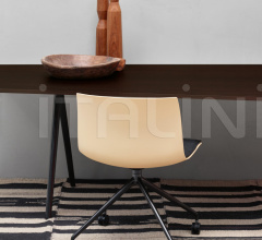 Итальянские Кабинет - Кресло Catifa 53 Trestle fixed фабрика Arper