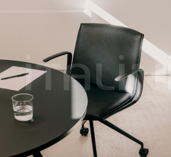 Итальянские Кабинет - Кресло Catifa Up Trestle fixed фабрика Arper