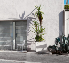 Итальянские Уличная мебель - Стул Leaf Stackable Итальянские Уличная мебель - Стул Leaf Stackable фабрика Arper