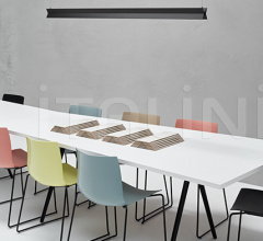 Итальянские Столы для конференц зала - Стол Meety Trapezoidal Итальянские Столы для конференц зала - Стол Meety Trapezoidal фабрика Arper