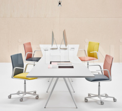 Итальянские Столы для конференц зала - Стол Meety Trapezoidal Итальянские Столы для конференц зала - Стол Meety Trapezoidal фабрика Arper