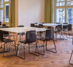 Итальянские Уличные столы - Стол обеденный Yop H 72 - 73,5 - 74 cm Итальянские Уличные столы - Стол обеденный Yop H 72 - 73,5 - 74 cm фабрика Arper