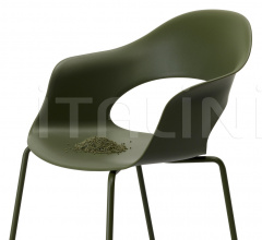 Итальянские Уличная мебель - Стул с подлокотниками Lady B Go green Итальянские Уличная мебель - Стул с подлокотниками Lady B Go green фабрика Scab Design