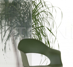 Итальянские Уличная мебель - Стул с подлокотниками Lady B Go green Итальянские Уличная мебель - Стул с подлокотниками Lady B Go green фабрика Scab Design