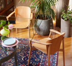 Стул с подлокотниками Finn All Wood armchair фабрика Scab Design