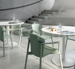 Стул с подлокотниками Finn All Wood armchair фабрика Scab Design