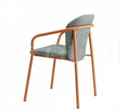 Стул с подлокотниками Finn armchair фабрика Scab Design