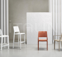 Итальянские Уличная мебель - Стул с подлокотниками Emi armchair Итальянские Уличная мебель - Стул с подлокотниками Emi armchair фабрика Scab Design