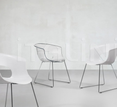 Итальянские Уличная мебель - Стул Miss B Antishock sledge frame Итальянские Уличная мебель - Стул Miss B Antishock sledge frame фабрика Scab Design