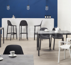 Итальянские Уличная мебель - Стул с подлокотниками Piu armchair Итальянские Уличная мебель - Стул с подлокотниками Piu armchair фабрика Scab Design