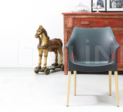 Стул с подлокотниками Natural Ola фабрика Scab Design