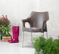 Итальянские Уличная мебель - Стул с подлокотниками OLA Итальянские Уличная мебель - Стул с подлокотниками OLA фабрика Scab Design