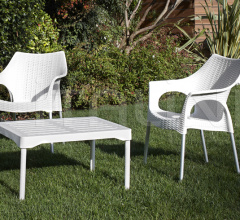 Итальянские Уличная мебель - Стул с подлокотниками Olimpia Итальянские Уличная мебель - Стул с подлокотниками Olimpia фабрика Scab Design