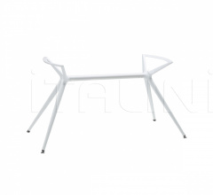 Итальянские Уличные столы - Стол обеденный Metropolis Итальянские Уличные столы - Стол обеденный Metropolis фабрика Scab Design