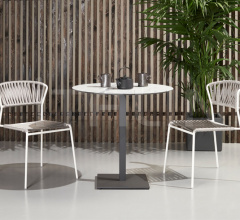 Итальянские Уличные столы - Стол обеденный Tiffany square column mm. 50x50 Итальянские Уличные столы - Стол обеденный Tiffany square column mm. 50x50 фабрика Scab Design