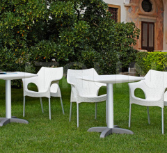 Итальянские Уличные столы - Стол обеденный Dodo four feet base Итальянские Уличные столы - Стол обеденный Dodo four feet base фабрика Scab Design