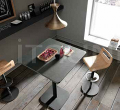 Барный стол Outline Барный стол Outline фабрика Altacom