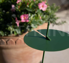 Итальянские Уличные светильники - Напольный светильник Xana HP260 8V EXT фабрика Karman