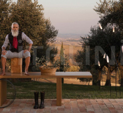 Итальянские Уличные светильники - Напольный светильник Nilo HP211 DN EXT фабрика Karman