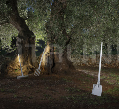 Итальянские Уличные светильники - Напольный светильник Tobia HP145 1F EXT фабрика Karman