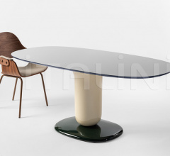 Стул с подлокотниками Showtime Nude - 4 metal legs Стул с подлокотниками Showtime Nude - 4 metal legs фабрика BD Barcelona Design