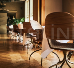 Стул с подлокотниками Showtime Nude - swivel base Стул с подлокотниками Showtime Nude - swivel base фабрика BD Barcelona Design